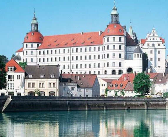 Immobilienbewertung in Neuburg-Schrobenhausen - Schloss Neuburg