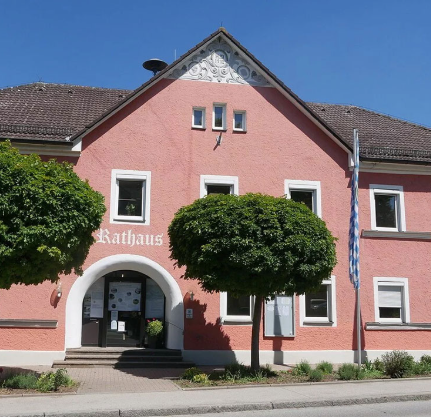 Rathaus Denkendorf Roland Weiß Immobilienbewertung
