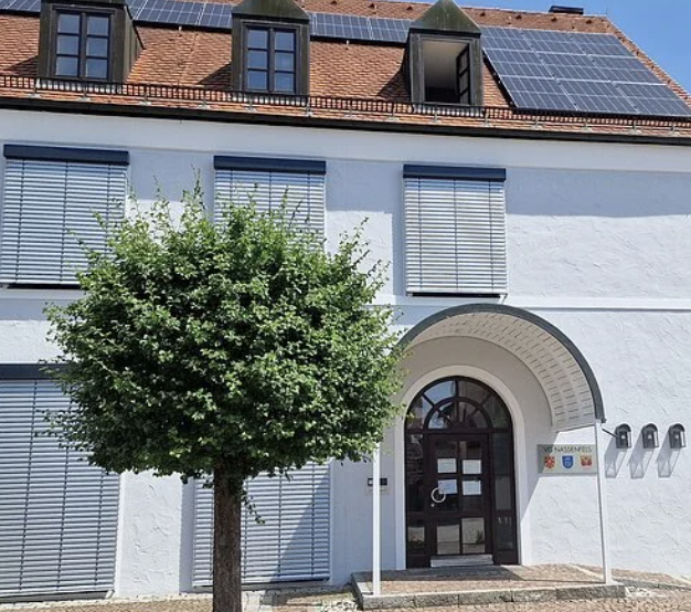 Rathaus Adelschlag Roland Weiß Immobilienbewertung