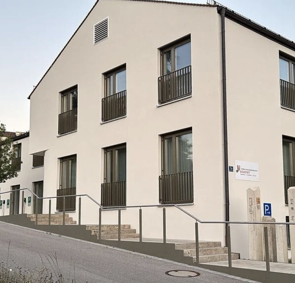 Rathaus Schernfeld Roland Weiß Immobilienbewertung