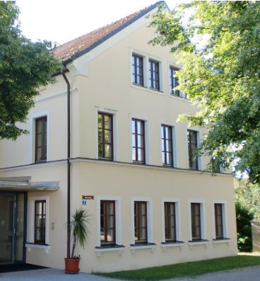 Rathaus Weichering Roland Weiß Immobilienbewertung